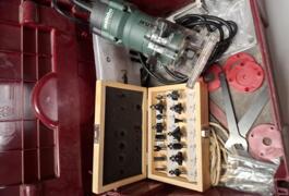 Location outil Affleureuse Électrique Metabo près de Reilhac