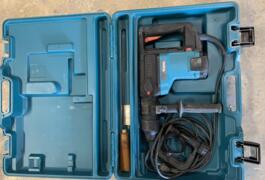 Location outil Burineur perforateur Électrique Makita près de Métabief
