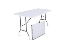 Location outil Table près de Le Taillan-Médoc