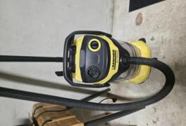 Location outil Aspirateur eau poussière Électrique Karcher près de Saint-Georges-du-Bois