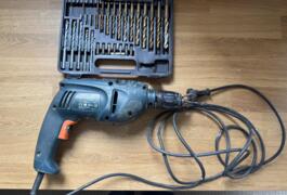 Location outil Perceuse Électrique Black et decker près de Paris