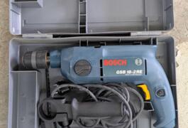 Location outil Perceuse Électrique Bosch près de Étréchy