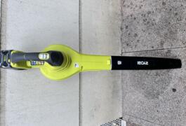Location outil Aspirateur souffleur Électrique Ryobi près de Ermont