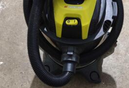 Location outil Aspirateur eau poussière Électrique Parkside près de Romilly-sur-Seine