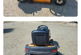 Location outil Broyeur de végetaux Thermique Cub Cadet près de Ouzilly