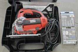 Location outil Scie sauteuse Filaire Black et decker près de Bossey