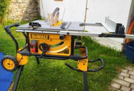 Location outil Scie sur table Électrique Dewalt près de Nantes