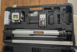 Location outil Niveau laser près de Camaret-sur-Aigues