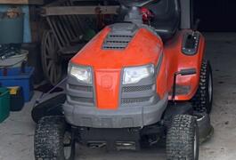 Location outil Tondeuse autoportée Thermique Husqvarna près de Sainte-Marie