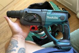 Location outil Burineur perforateur Électrique Makita près de Torcy