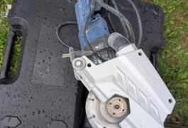 Location outil Rainureuse Électrique Scheppach près de Châtillon