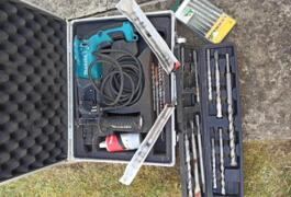 Location outil Burineur perforateur Électrique Makita près de Villeneuve-de-Marsan