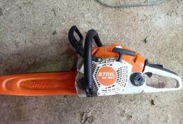 Location outil Tronçonneuse Thermique Stihl près de Poullaouen