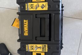 Location outil Visseuse Électrique Dewalt près de Nantes