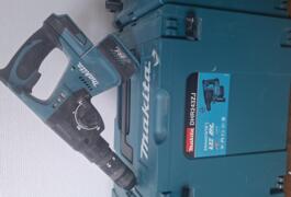Location outil Perceuse Makita près de Nantes