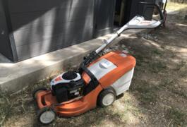 Location outil Tondeuse Thermique Stihl près de Ouveillan