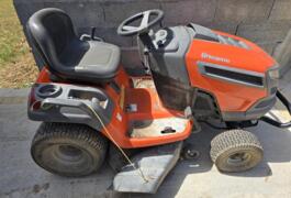 Location outil Tondeuse autoportée Thermique Husqvarna près de Saint-Sylvestre-sur-Lot