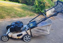 Location outil Tondeuse Thermique Briggs &amp; stratton près de Breteil