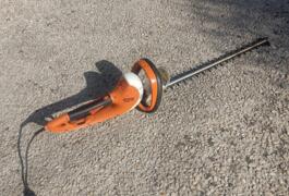 Location outil Taille haie Électrique Stihl près de Senlis