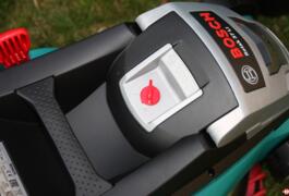 Location outil Tondeuse électrique sans fil bosch Bosch près de Neuville-en-Ferrain