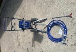 Location outil Pistolet à peinture Électrique Graco près de Frozes