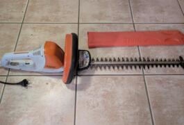 Location outil Taille haie Électrique Stihl près de Chaussan