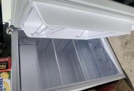 Location outil Armoire réfrigérée Électrique près de Fontenet