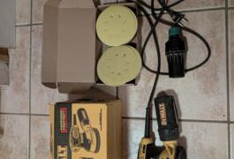 Location outil Ponceuse Électrique Dewalt près de Chaussan