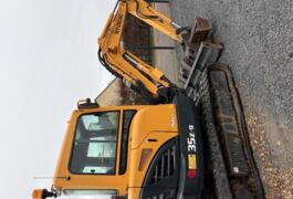 Location outil Mini pelle Avec conducteur Hyundai près de Thibouville