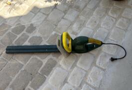 Location outil Taille haie Électrique près de Sucy-en-Brie