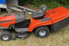 Location outil Tondeuse autoportée Thermique Husqvarna près de Binic-Étables-sur-Mer