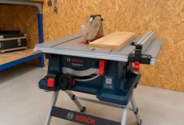 Location outil Scie sur table Électrique Bosch pro près de Savines-le-Lac