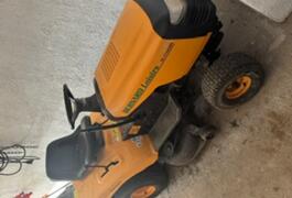 Location outil Tondeuse autoportée Thermique Briggs &amp; stratton près de Escolives-Sainte-Camille