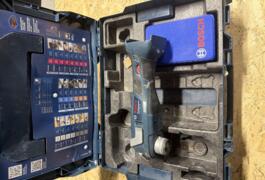 Location outil Outil multifonction Bosch pro près de Savines-le-Lac