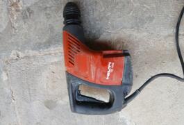 Location outil Burineur perforateur Électrique Hilti près de Marcoussis