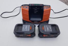 Location outil Chargeur de batterie Électrique Aeg près de Bourghelles