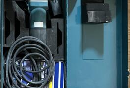Location outil Lustreuse Électrique Makita près de Puteaux