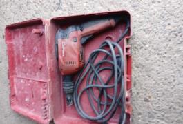 Location outil Visseuse Filaire Hilti près de Château-Gontier-sur-Mayenne
