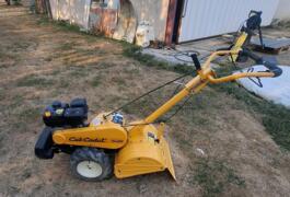 Location outil Motobineuse Thermique Cub Cadet près de Courgenard