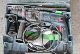 Location outil Burineur perforateur Électrique Bosch près de Arriance