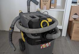 Location outil Aspirateur eau poussière Électrique Karcher près de Toulouse