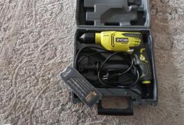 Location outil Perceuse Électrique Ryobi près de Magny-le-Hongre