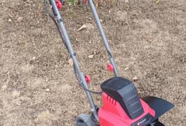 Location outil Motobineuse Électrique Einhell près de Carrières-sur-Seine