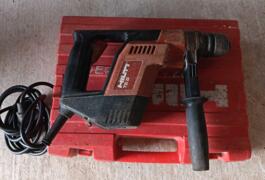 Location outil Burineur perforateur Électrique Hilti près de Saint-Romain-de-Colbosc