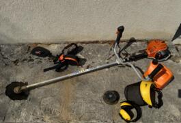 Location outil Débroussailleuse Thermique Stihl près de Saint-Hilliers