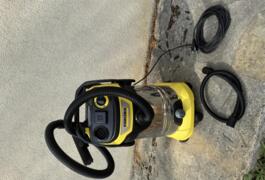 Location outil Aspirateur eau poussière Électrique Karcher près de Saint-Hilliers