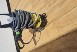 Location outil Shampouineuse Karcher près de Arriance