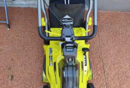 Location outil Tondeuse Électrique Ryobi près de Chevigny-Saint-Sauveur