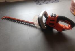 Location outil Taille haie Électrique Black et decker près de Taverny