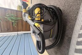 Location outil Shampouineuse Karcher près de Kervignac